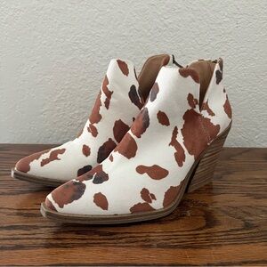 Arider Girl Cow Print Heeled Boots Size 8